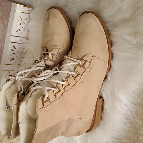 Sorel Phoenix  lux tan short boots size 11