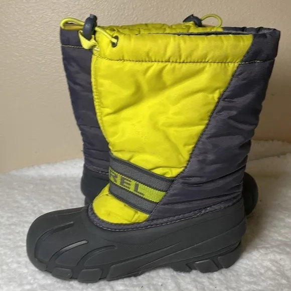 SOREL Snow Boots Size 1