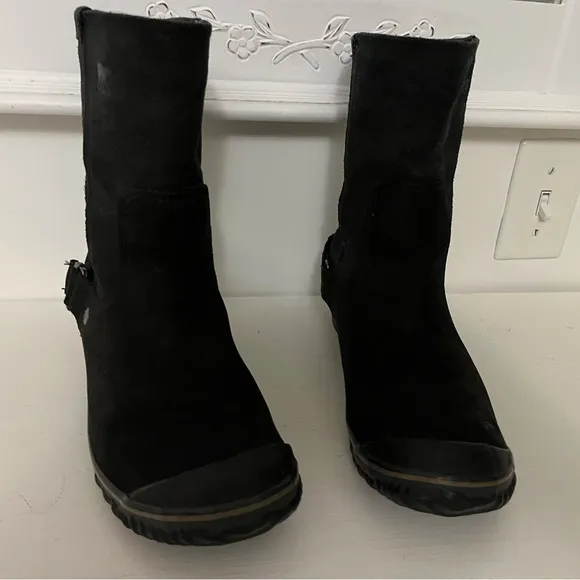 Sorel Suede Boots