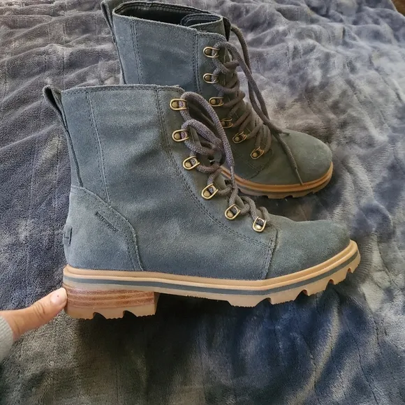 Sorel suede Lennox Waterproof lace up womans boots, size 8.5