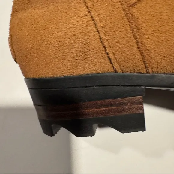 Sorel Tan Ankle Boots with Suede Finish