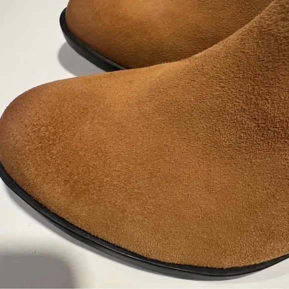 Sorel Tan Ankle Boots with Suede Finish