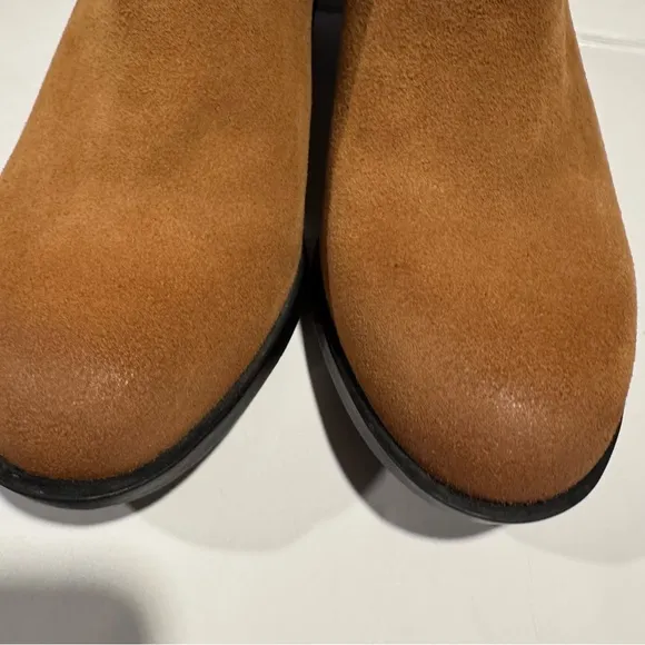 Sorel Tan Ankle Boots with Suede Finish