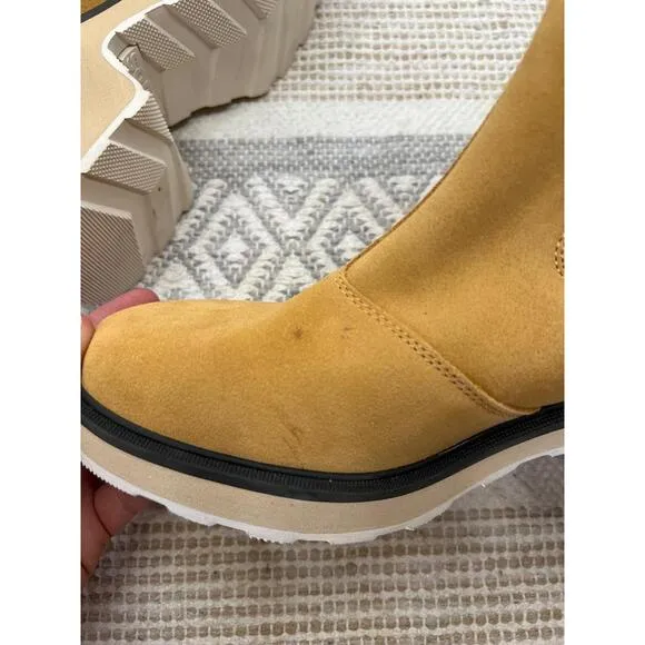 Sorel Tan Hiline Chelsea Boots Chunky Heel Elastic Panels Pull Tab Size 10.5