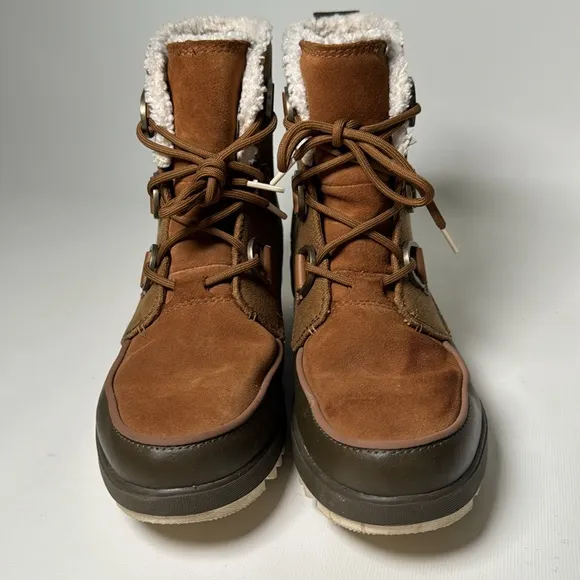 Sorel Tivoli IV Waterproof Winter Boots - sz 9