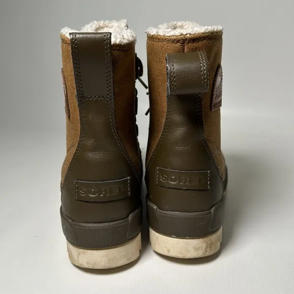Sorel Tivoli IV Waterproof Winter Boots - sz 9