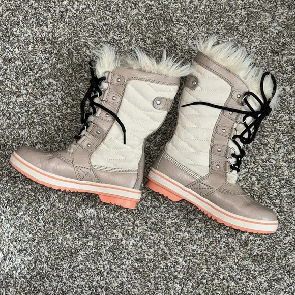 Sorel Tofino II 2 fur lined waterproof snow boots girls 1
