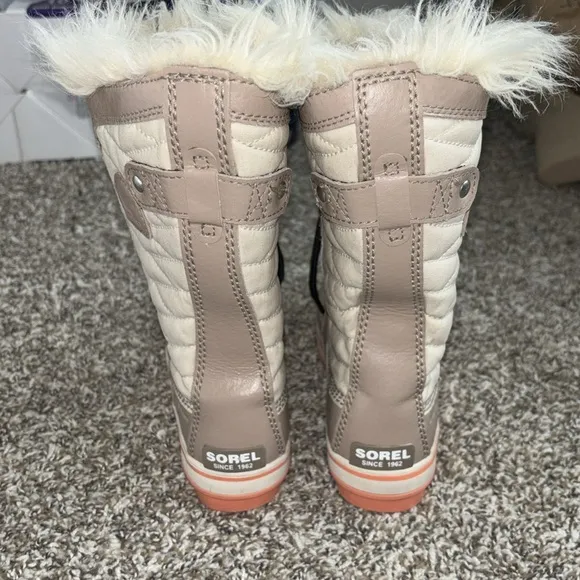 Sorel Tofino II 2 fur lined waterproof snow boots girls 1