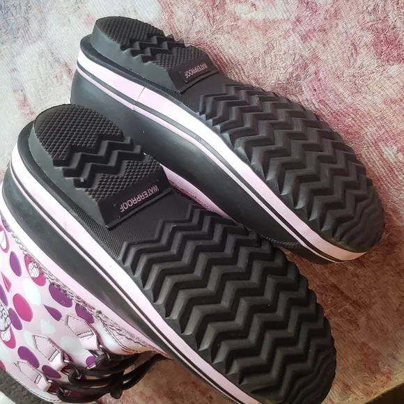 Sorel waterproof girls snow rain  boots pink an purple dots 4