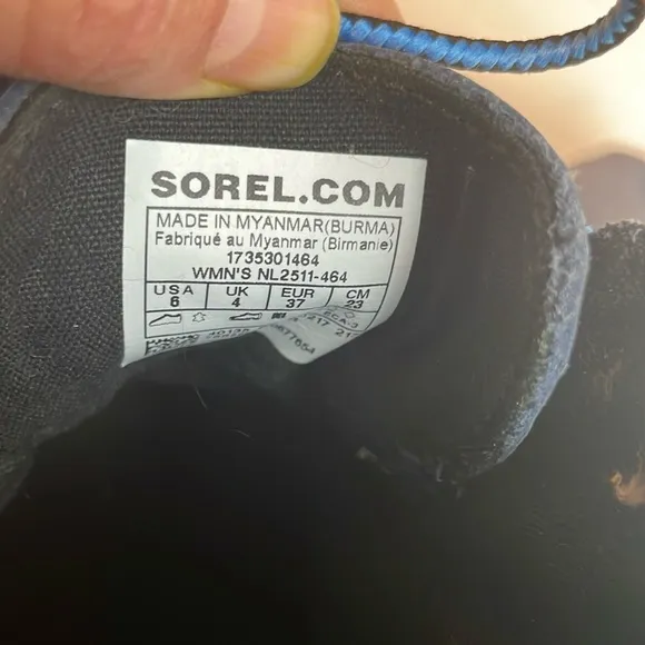 SOREL WATERPROOF OUT N ABOUT ANKLE BOOTS.  SHADES OF BLUE!   NEW IN BOX