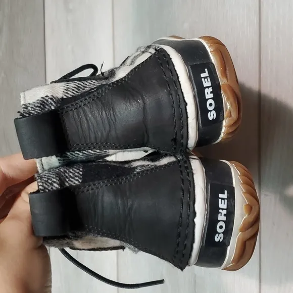 Sorel Women Madewell X Out N About Ankle Plaid Duck Saltwater Boots shoe