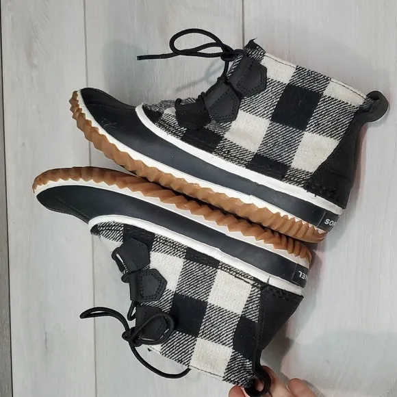 Sorel Women Madewell X Out N About Ankle Plaid Duck Saltwater Boots shoe
