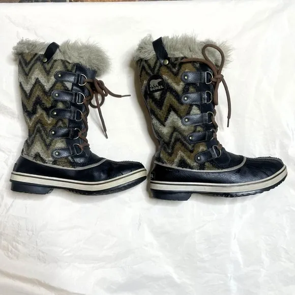 Sorel Womens 8 Tofino Black Chevron Mid Calf Snow Winter Boots Boho Waterproof