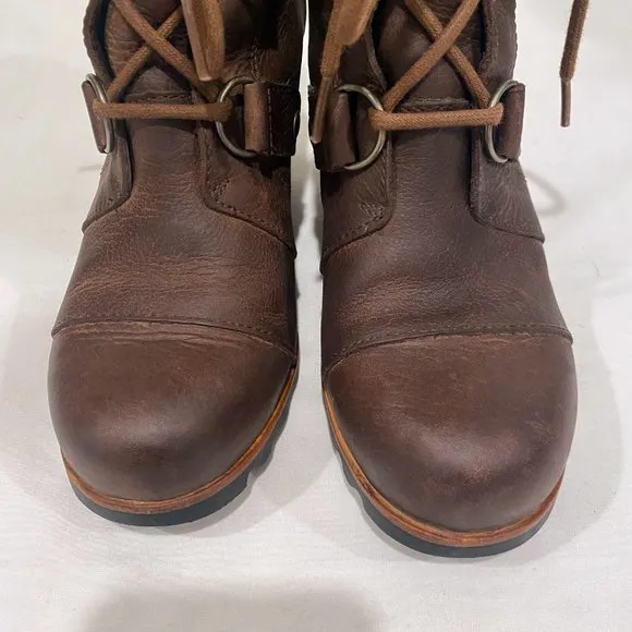 Sorel Women's Brown Leather Joan of Arctic Wedge Waterproof Boots -  US Size 6‎