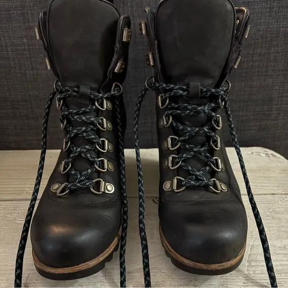 Sorel Women's Conquest Lace Up Wedge Booties Black Size 6