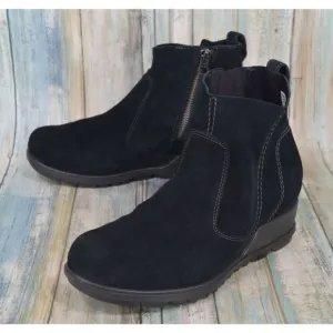 Sorel Women's Evie Bootie Size 8.5 Waterproof Black Suede Zip Wedge Ankle Boots