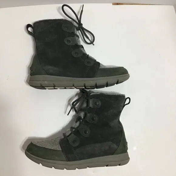 Sorel Women's Explorer Joan Waterproof Boot Gray Suede/Leather Lace Up Size 10
