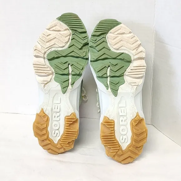 Sorel Women's Kinetic Breakthru Venture Mid-Boot - Waterproof-Mint Size 7.5