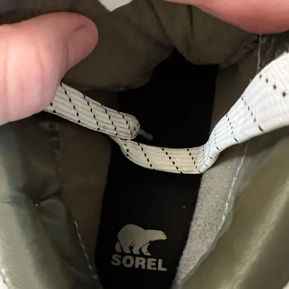 Sorel Women's Kinetic RNEGD Conquest Boot — Waterproof‎ Leather Winter Boots 9.5
