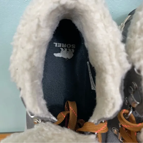 Sorel Women’s Out N About Conquest Boots Waterproof Gray Size 8 Quarry Fawn