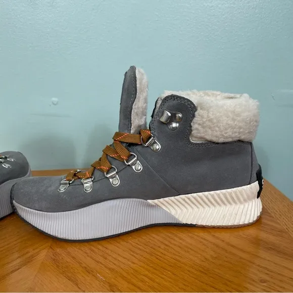 Sorel Women’s Out N About Conquest Boots Waterproof Gray Size 8 Quarry Fawn