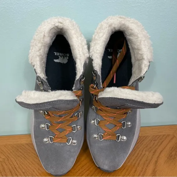 Sorel Women’s Out N About Conquest Boots Waterproof Gray Size 8 Quarry Fawn