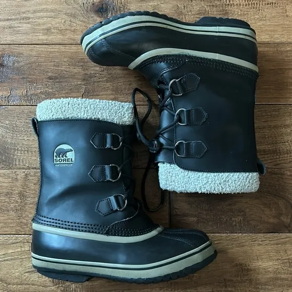 Sorel Yoot Pac TP Waterproof Winter Snow Boots Black Gray Unisex Youth Size 5