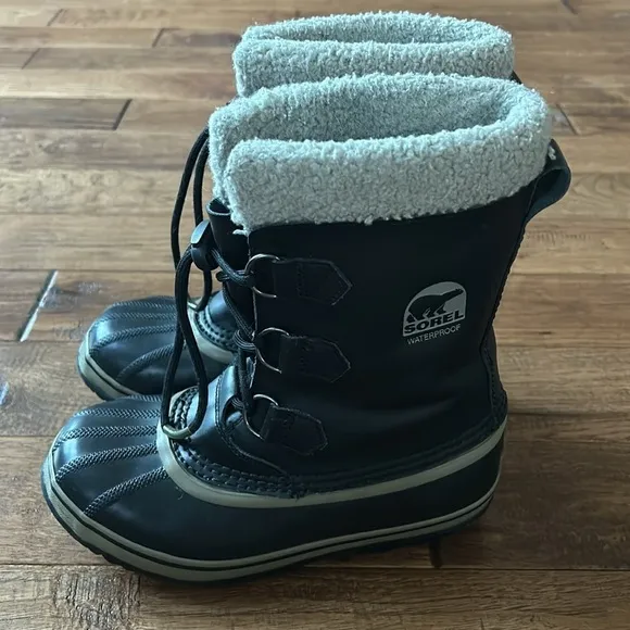 Sorel Yoot Pac TP Waterproof Winter Snow Boots Black Gray Unisex Youth Size 5