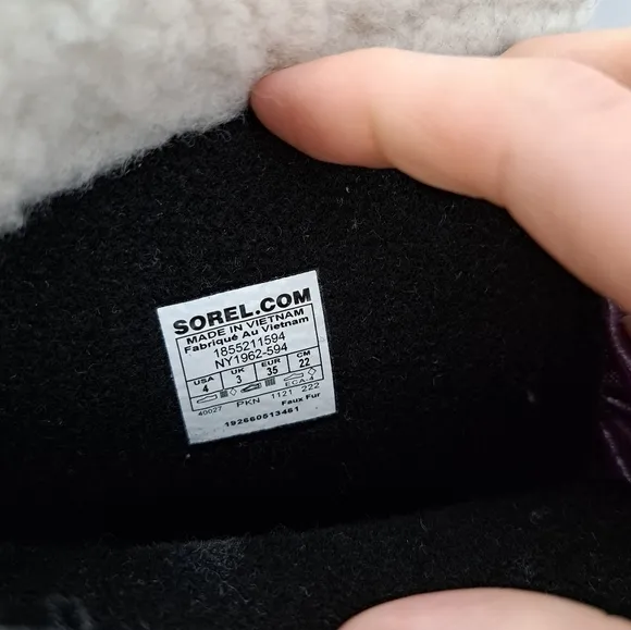 Sorel youth yoot pac nylon boot purple 4 NWT