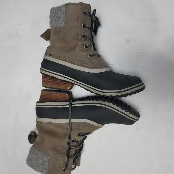 Sorrel Slimpark Lace Up Boots Size 10