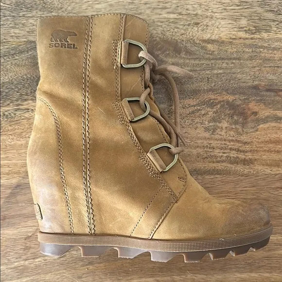 Sorrel’s JOAN OF ARCTIC WEDGE II