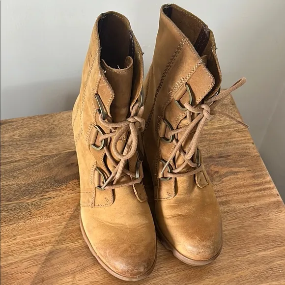 Sorrel’s JOAN OF ARCTIC WEDGE II
