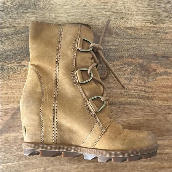 Sorrel’s JOAN OF ARCTIC WEDGE II