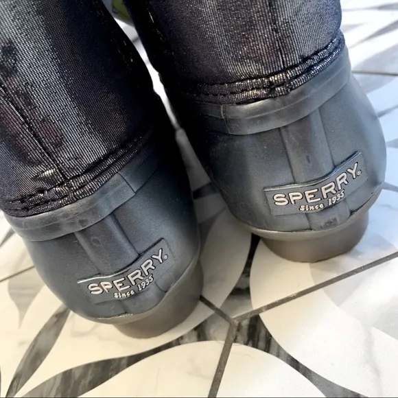 SPERRY | NWoT Metallic Saltwater Duck Boots 3 &amp; 4