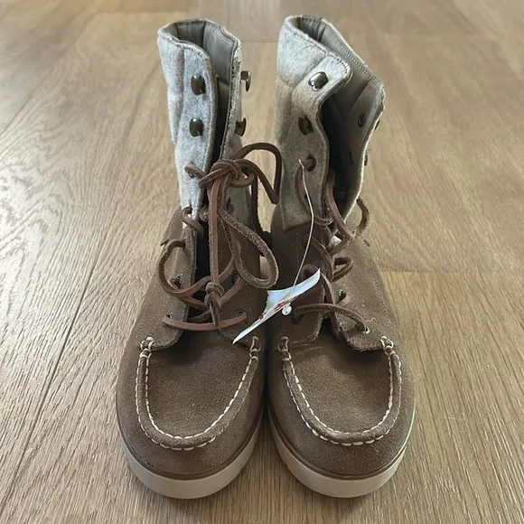 Sperry Suede Brown and Gray High-Top Lace Up Boots Size 6.5 NWT