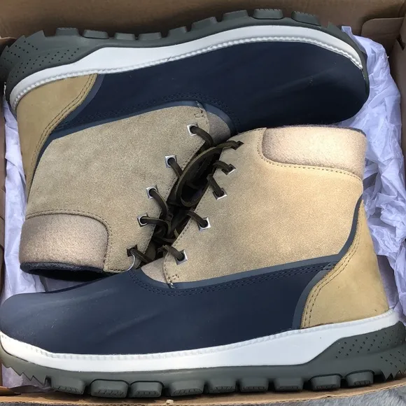 Sperry water resistant thermal linded cold weather boots