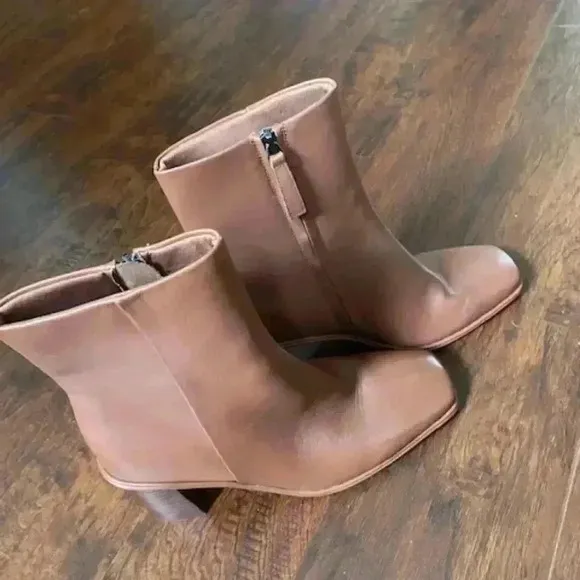 Splendid Vale Ankle Boots Acorn Square Toe Size 7M