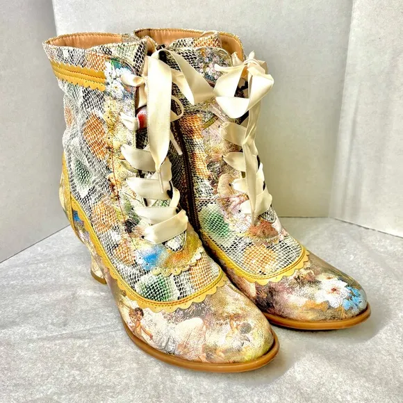 Spring Step L'Artiste Women's BEWITCH-PYTHON Metallic Animal Print Boots Sz 38