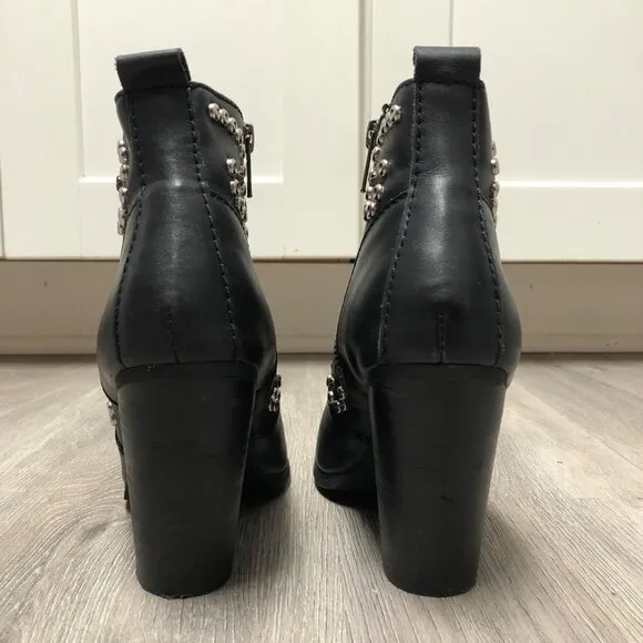 Steve Madden Awsum Booties Size 7 Studded Black Leather Ankle Boots Western