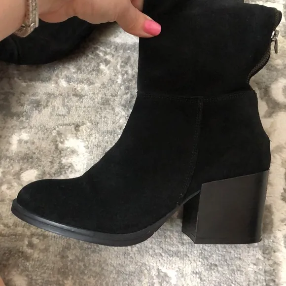 STEVE MADDEN black genuine suede Orabella over the knee boots