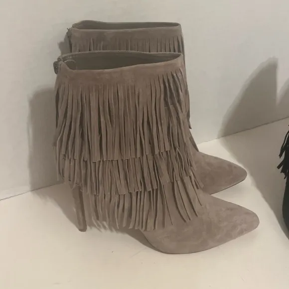 Steve Madden Black Khaki Suede Flapper Fringe Ankle Western Booties Boots Size 9