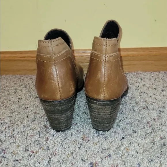 Steve Madden Boots Size 8.5 Aliee Leather Brown Ankle Booties Chunky Block Heel