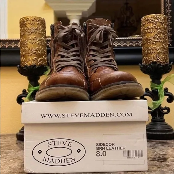Steve Madden Brown Boots size 8 Sidecor  Buckle Combat boots