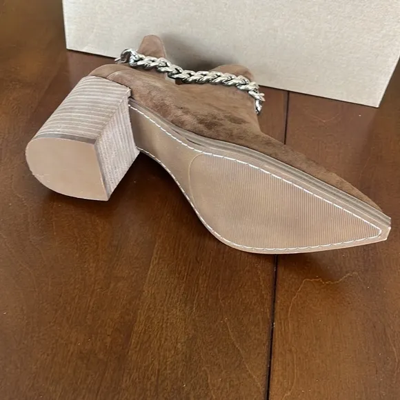 Steve Madden Cedar Suede chain ankle booties