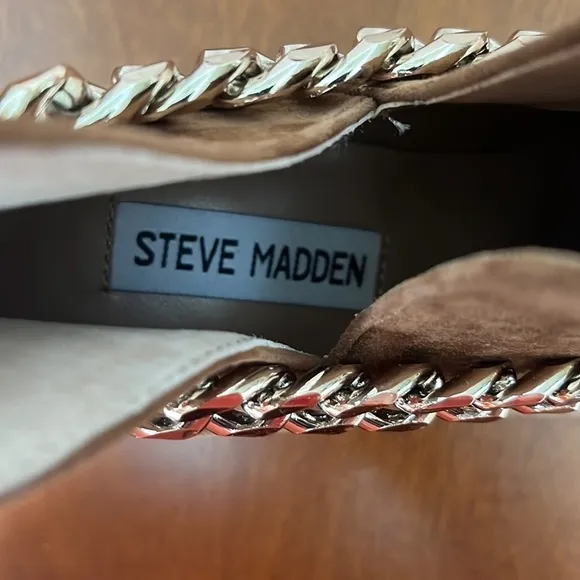 Steve Madden Cedar Suede chain ankle booties