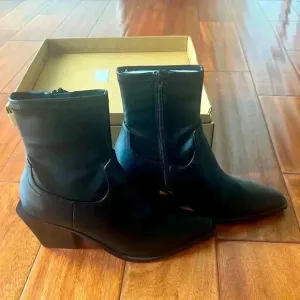 Steve Madden Faux leather black Alecia Western Boots Size 8.5