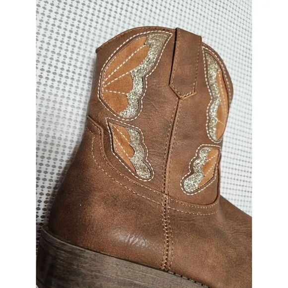 Steve Madden Girls Brown Color High Round Toe Western Solid Boots Size 3