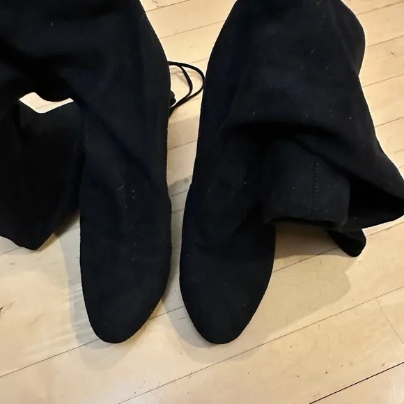 Steve Madden  Gorgeous Black Vegan suede over the knee boots, 8,  GD