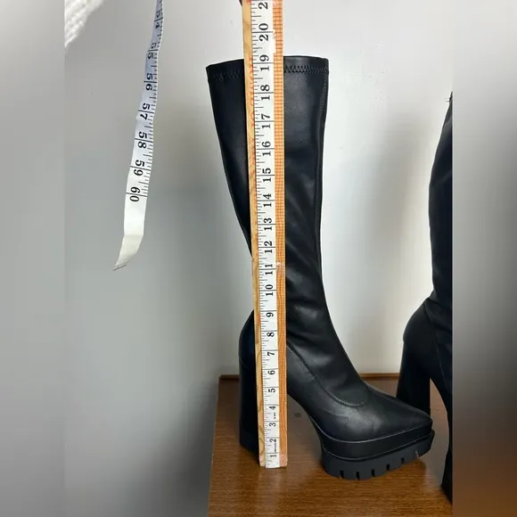 Steve Madden Mara 8.5M Black Stretch Leather Chunky Platform knee Boots Future