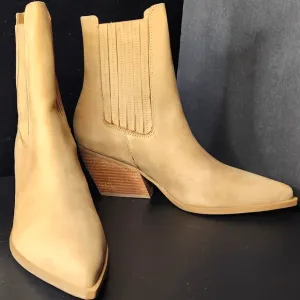 Steve Madden NWT 10 tan leather pointed toe 2.5” wood stack heel western boots